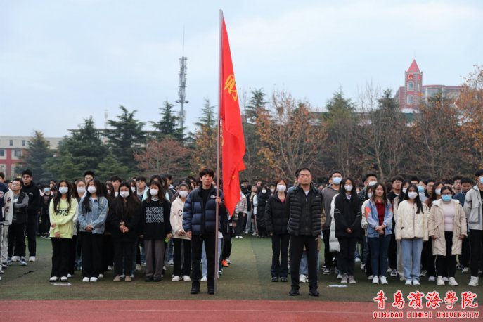 主持人带领大家共同回顾了历史上的今天