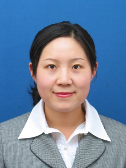 获得经济学硕士学位