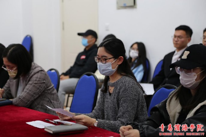 教师党支部书记施立奎等党员同志出席本