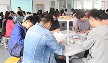 青岛经济市场和企业信息变得更为多元化