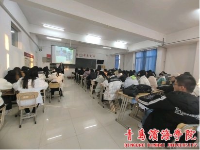 10在雍德楼513教室为2020级经