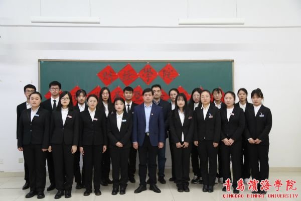 党支部纪检兼统战委员李圣梅