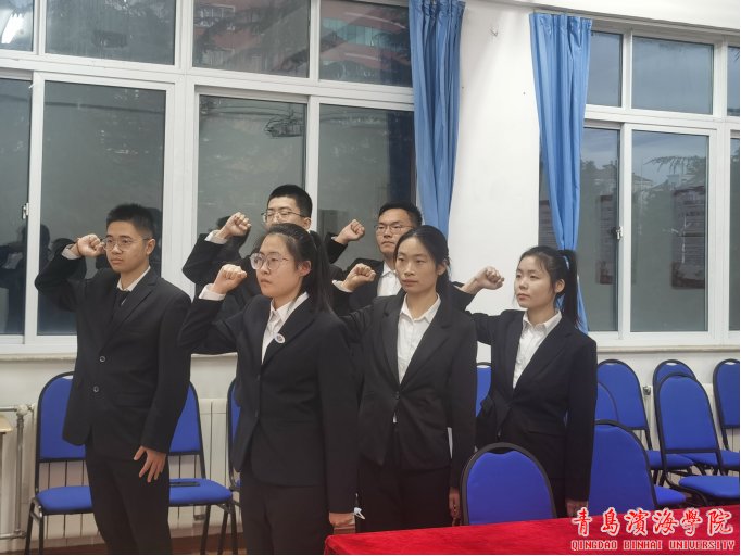 充分发挥党支部的战斗堡垒作用